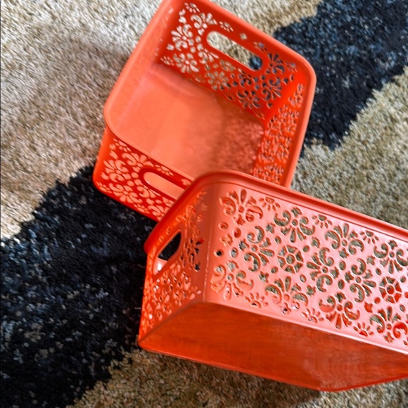 2 pk Orange Plastic Storage Basket with Intricate Floral Patterns NWOT YOU GET 2 - Picture 4 of 6